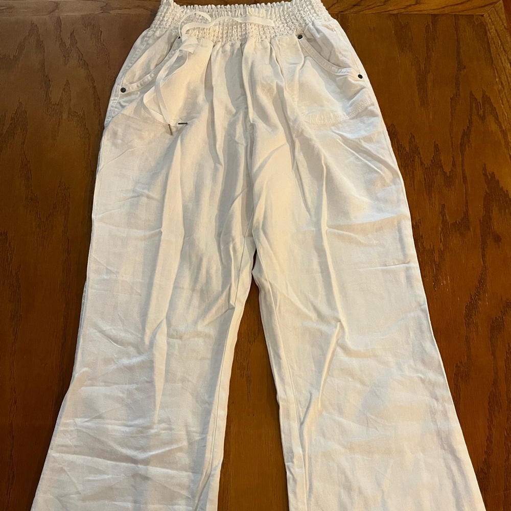 Women’s wide leg pants